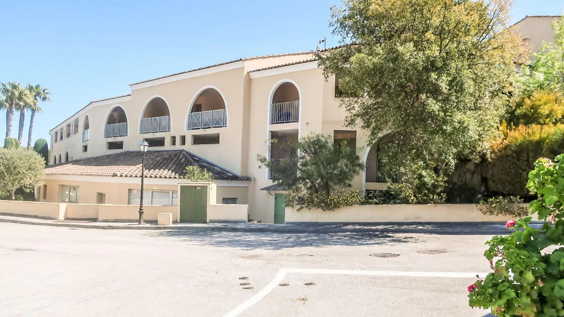 Studio Caesar Domus-2 By Interhome Saint-Tropez Daire